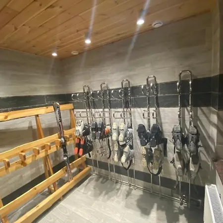 Golden Nest * 야블루니츠야