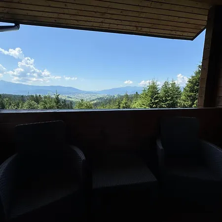 아파트 Golden Nest