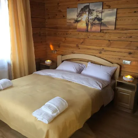 Golden Nest * Yablunytsya