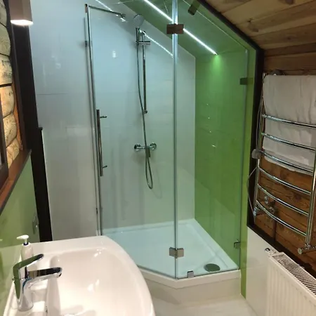 Golden Nest Appartement *