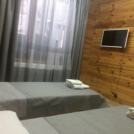 Golden Nest Appartement *