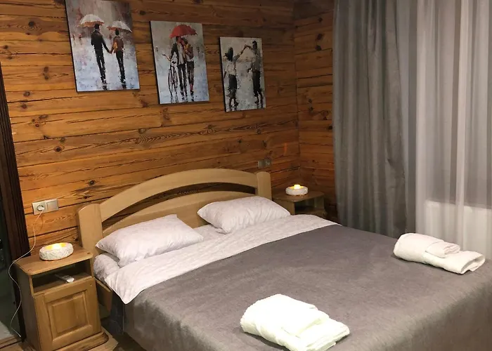 Golden Nest Yablunytsya