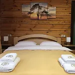 Golden Nest * Yablunytsya